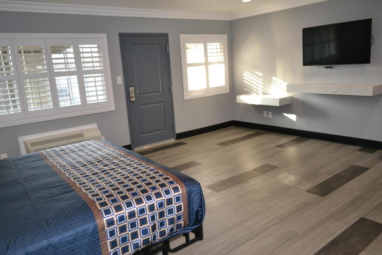 Bell Gardens Inn Los Angeles - בל גארדנס מראה חיצוני תמונה